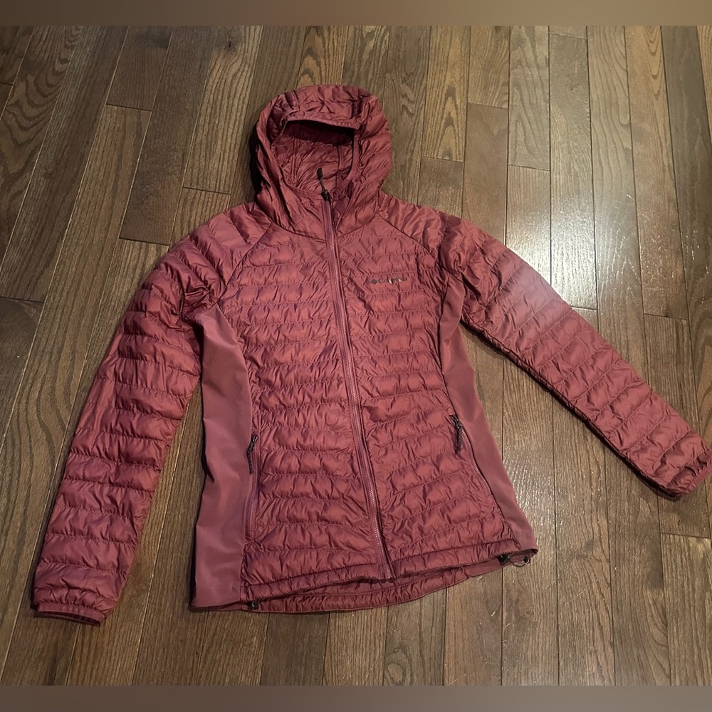 Columbia Women’s light hooded jacket